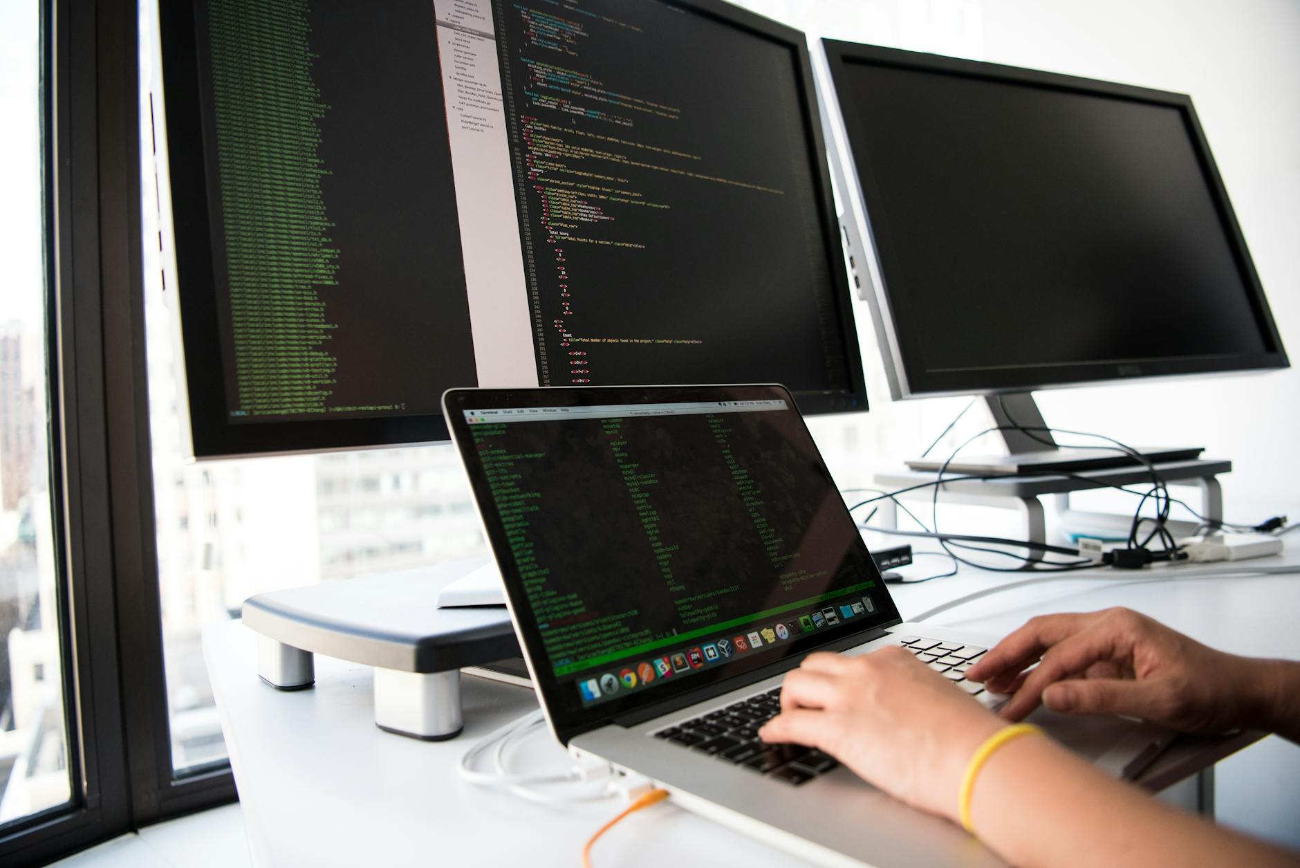 Co-op accompagne les entreprises à structurer leur réseau informatique