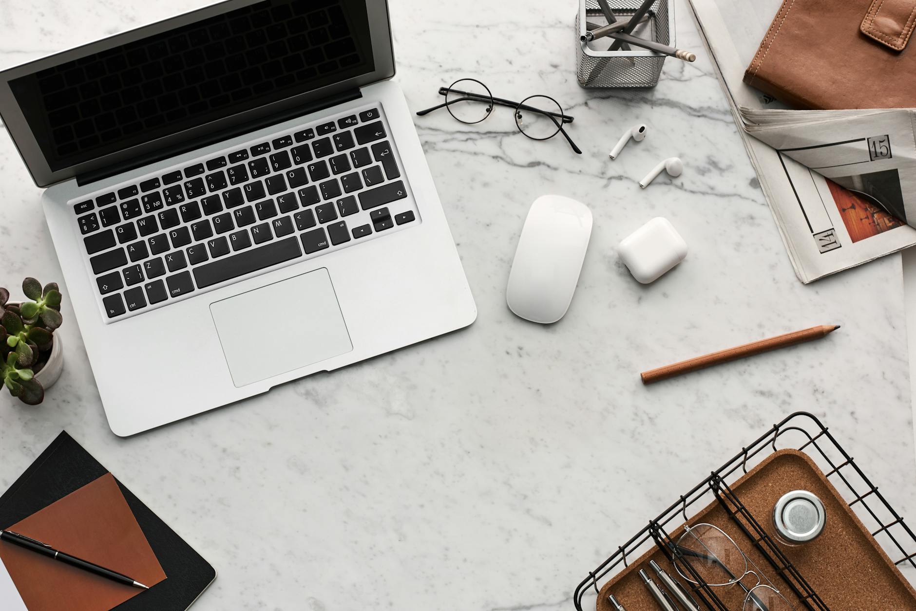 Il faut avoir une présence en ligne via son site web pour améliorer son marketing