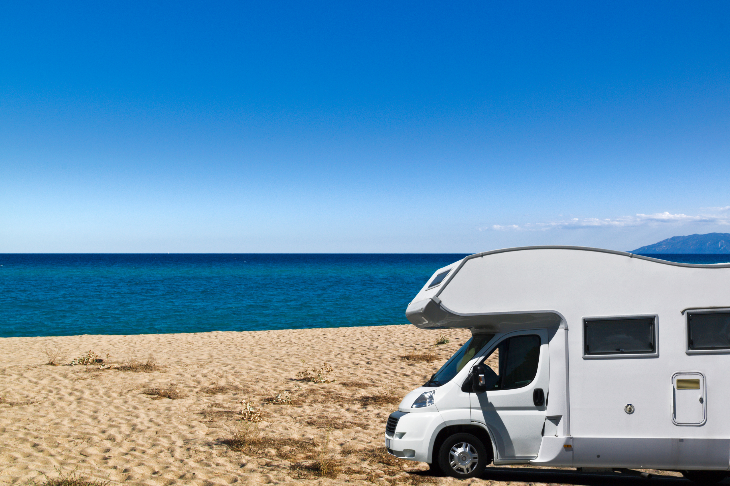 Camping car dans la nature qui représente les métiers du loisir
